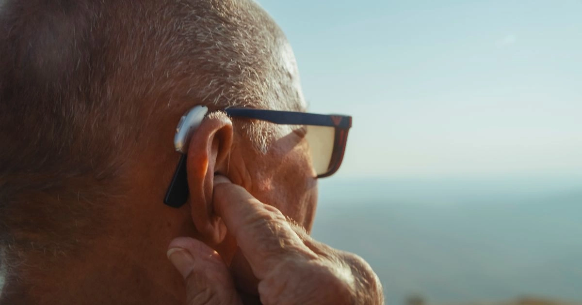 https://www.stir.ac.uk/news/2025/08/artificial-intelligence-powered-glasses-could-be-a-gamechanger-for-those-with-hearing-loss/ social preview image
