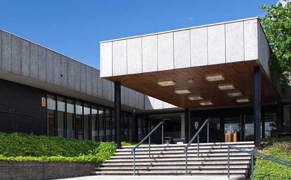 Pathfoot building