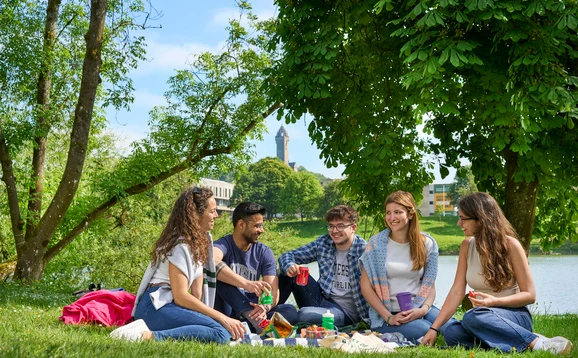 Students having a picnic on campus