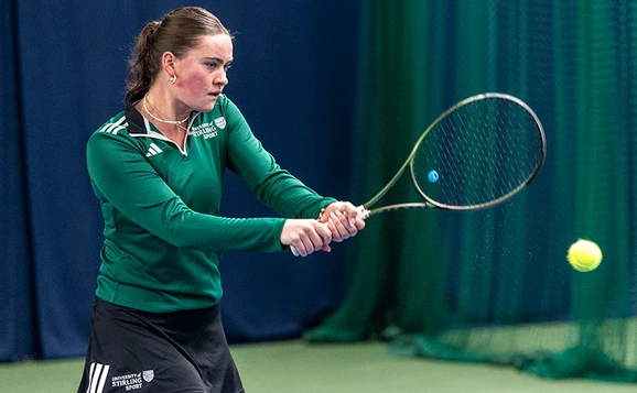 Halle Pringle hitting tennis ball