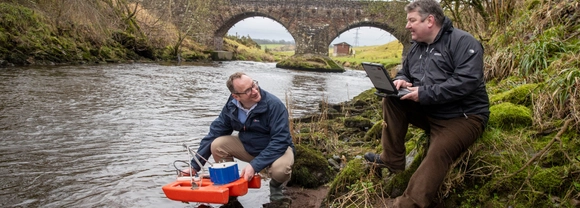 Prof Andrew Tyler and Michael Cranston water monitoring