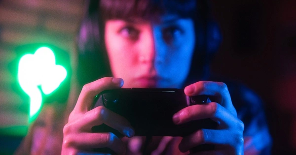 Woman gamer