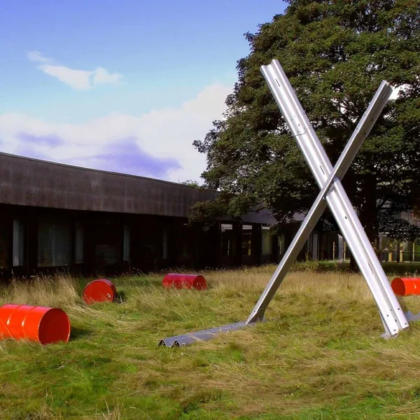 Image: Installation: Stations 3