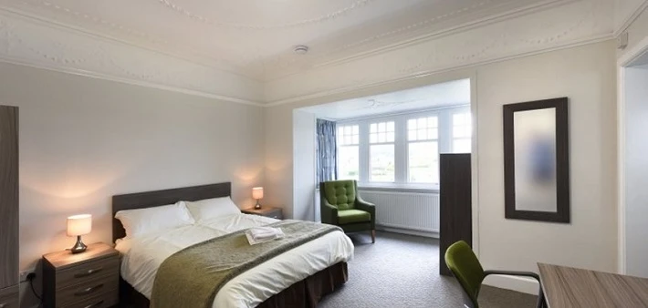 friarscroft-bedroom
